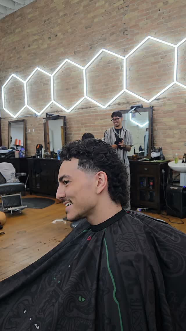 Beard shape-up